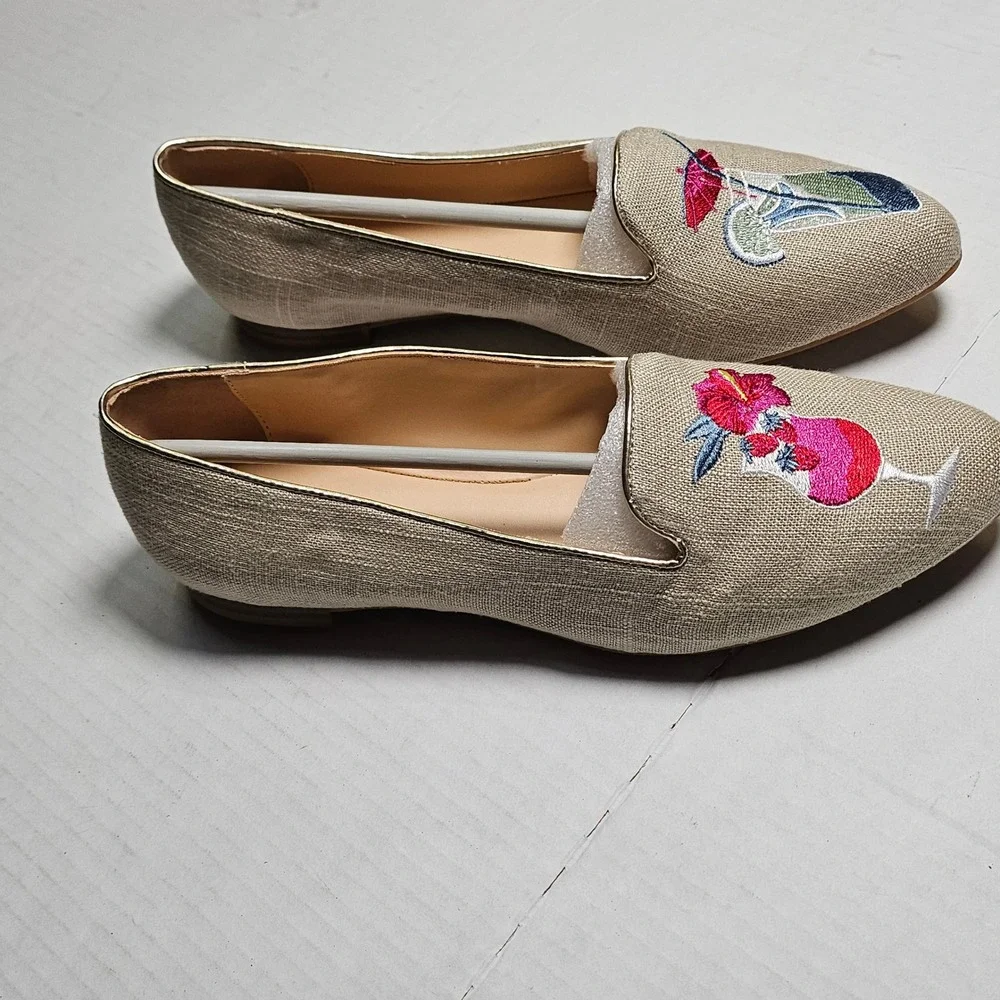 C. Wonder Carolina Khaki Cocktail Embroidered Loafers Flats A291213 Womens 6.5 W